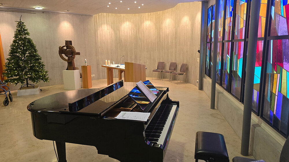 Pianist Kath Kirche Egg